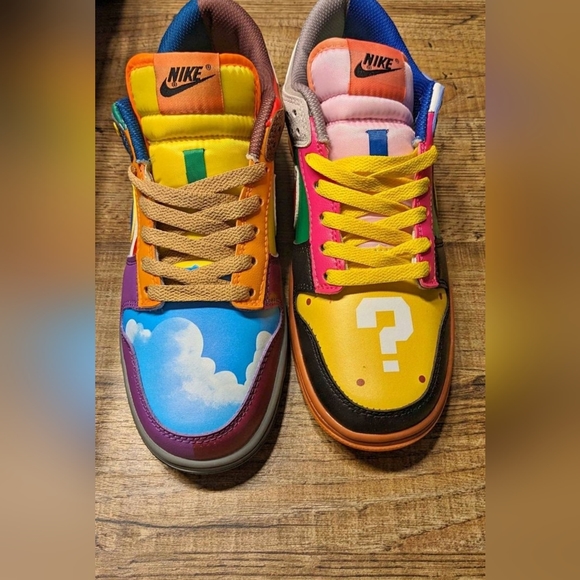 Nike Dunks - What the Mario Super Mario Bros. Nintendo - Picture 2 of 3